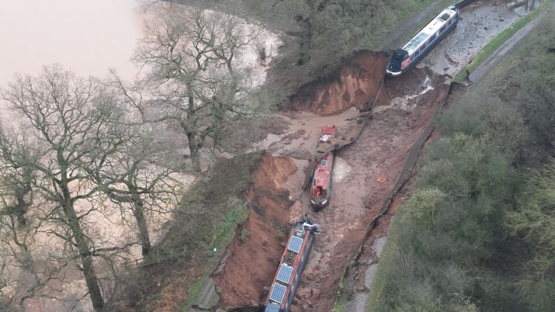 Massive sinkhole in England swallows canal boats, sparking rescue operation