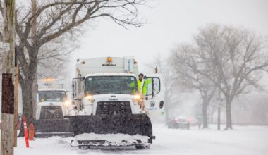 Philadelphia region battles major winter storm
