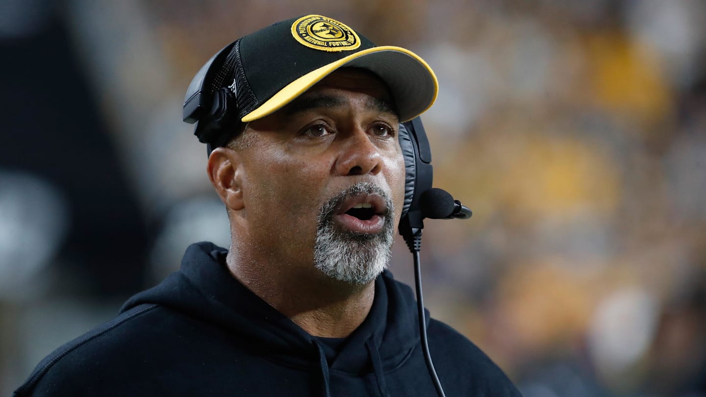 Steelers Let All Assistant Coaches Go