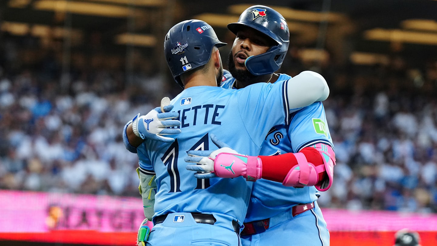 World Series - Toronto Blue Jays v Los Angeles Dodgers - Game 4