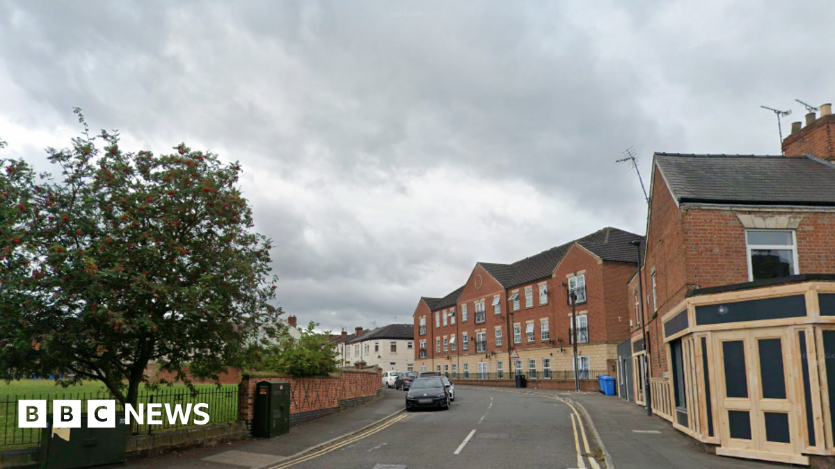 Streetview image of Surrey Street from its junction with Ashbourne Road