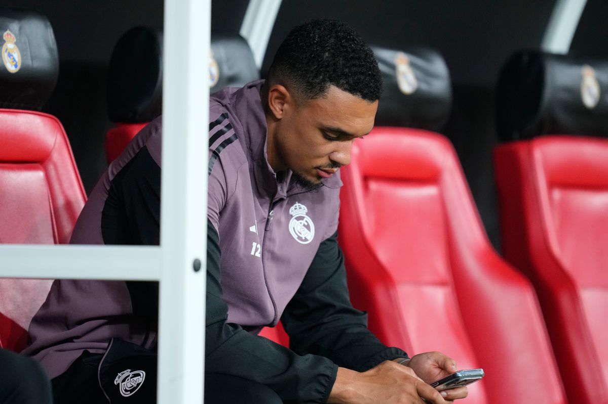 Trent Alexander-Arnold right-back of Real Madrid and England sitting on the bench prior the Spanish Super Cup semi-final match between Atletico de Madrid and Real Madrid at King Abdullah Sports City Hall Stadium on January 8, 2026 in Jeddah, Saudi Arabia. (Photo by Jose Breton/Pics Action/NurPhoto via Getty Images)