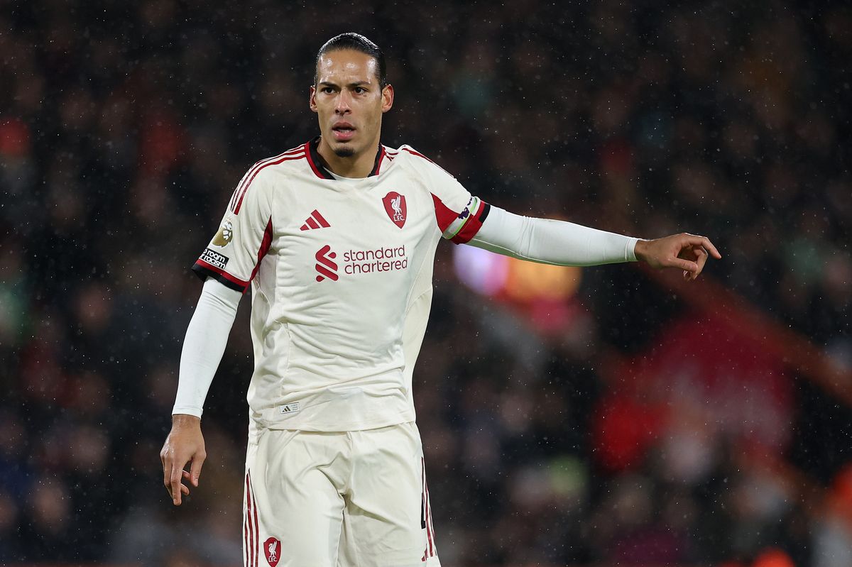 BOURNEMOUTH, ENGLAND - JANUARY 24: Virgil van Dijk of Liverpool reacts during the Premier League match between Bournemouth and Liverpool at Vitality Stadium on January 24, 2026 in Bournemouth, England. (Photo by Ryan Pierse/Getty Images)