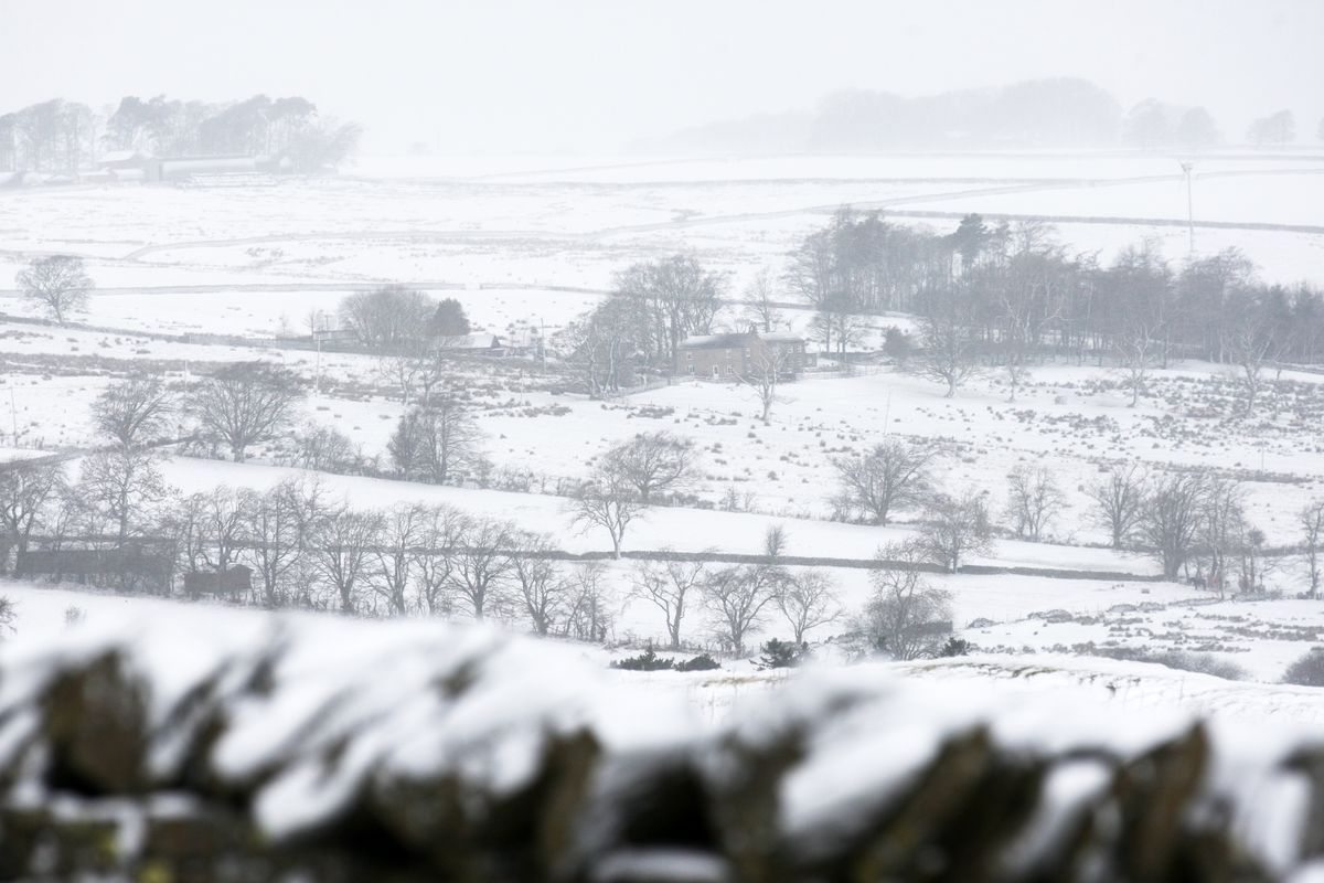 24 hours of blizzards are expected to hit the UK