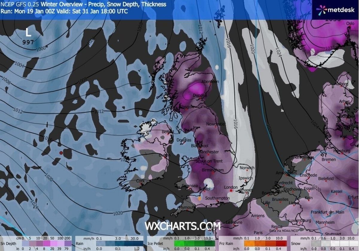 The weather map which shows a blizzard coming to the North East on January 31