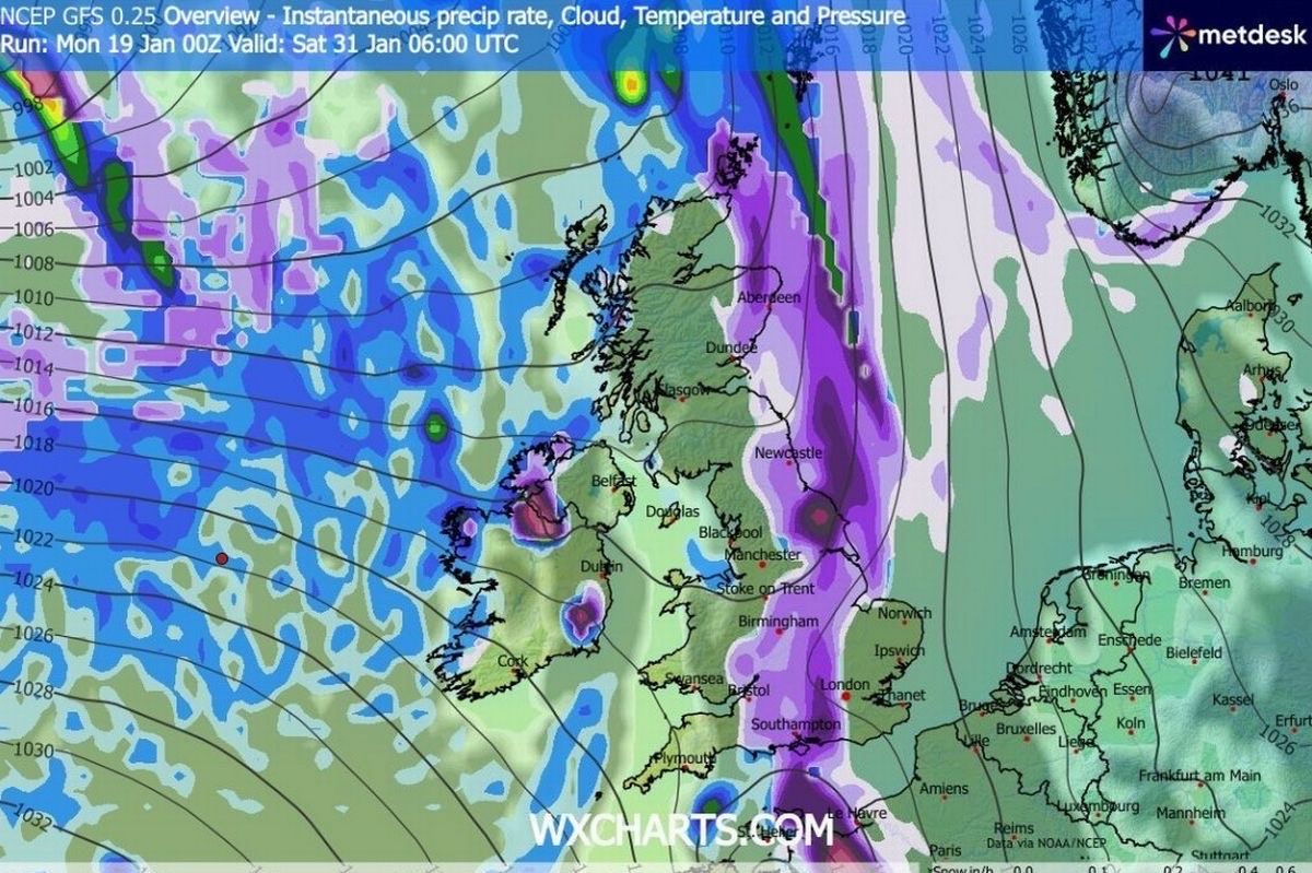 The weather map which shows a blizzard coming to the North East on January 31
