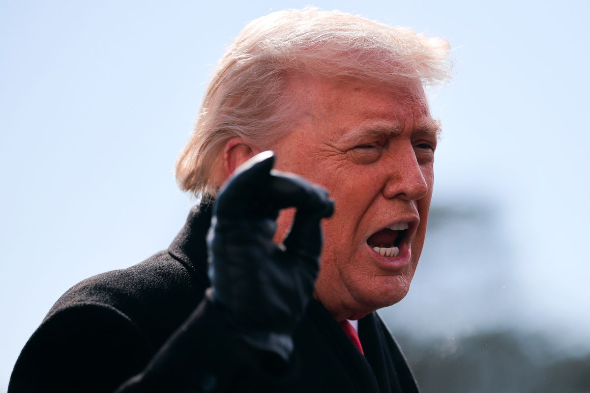 WASHINGTON, DC - JANUARY 27: U.S. President Donald Trump speaks to the media on the South Lawn as he departs the White House on January 27, 2026 in Washington, DC. President Trump is en route to Clive, Iowa for a rally with supporters where he is expected to talk about energy and the economy in his speech.  (Photo by Chip Somodevilla/Getty Images)
