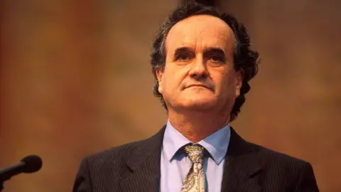 Getty Images Sir Mark Tully in 1996