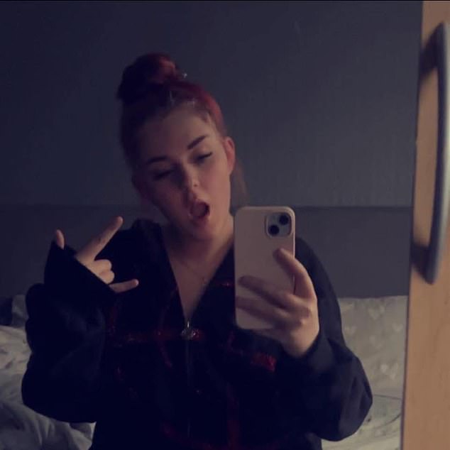 The vehicle was being driven by Summer Scott, 17, from Worksop, who also died in the tragedy