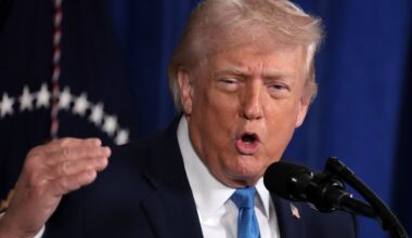 5 things to know before the bell on Monday