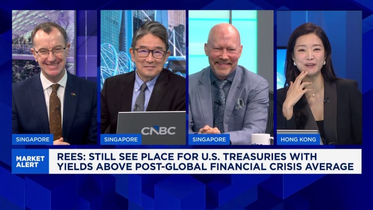 Japan's 20-yr JGB yield surpass U.S. amid concern over expensive fiscal policy