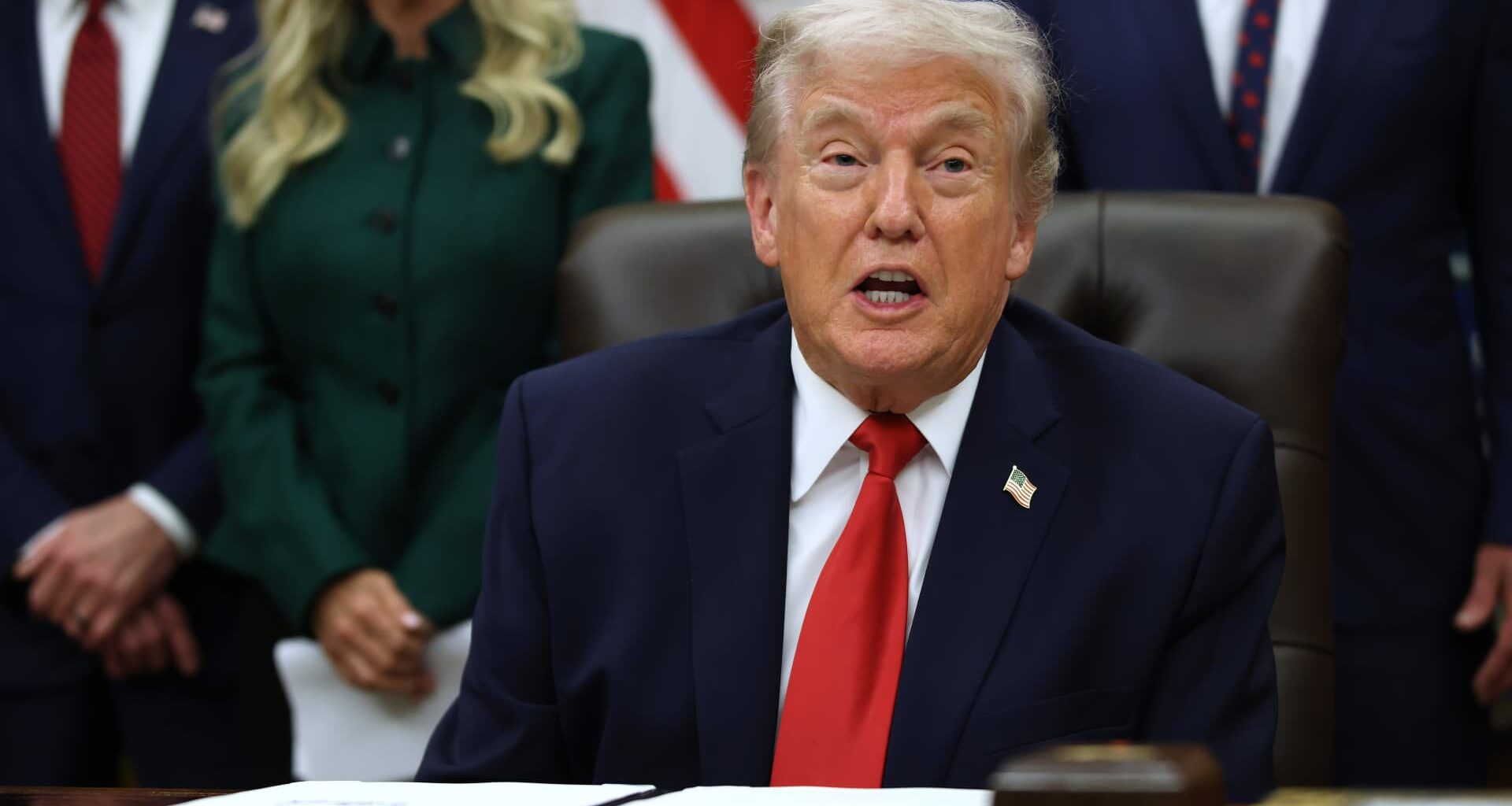 Trump says he will announce a replacement for Powell as Fed chair Friday morning