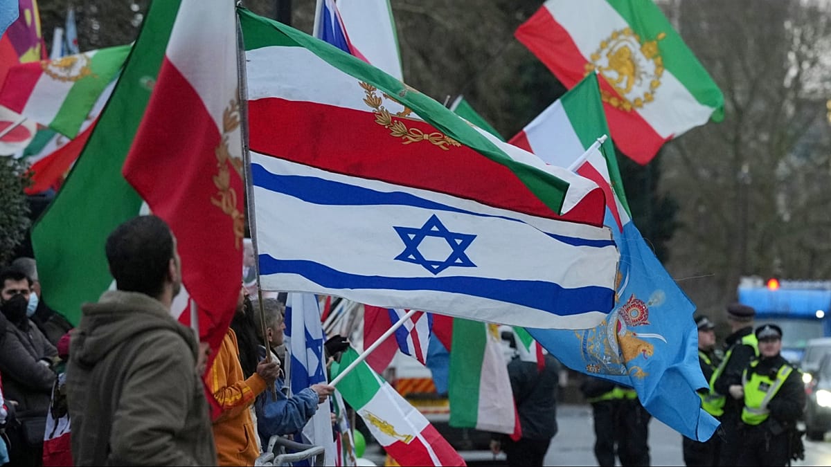 Protests across Iran: Is war with the US or Israel imminent and what would it change?