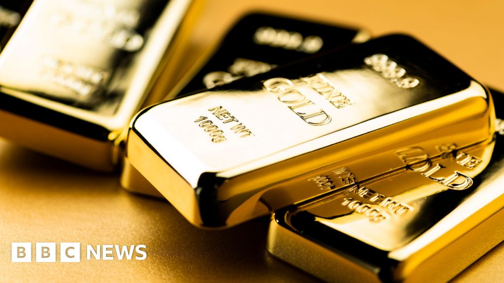 Three reasons for the record rise in gold prices, and one why they are falling - BBC