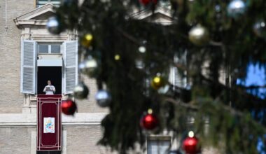 Pope Leo: Pray for peace in our world and our families