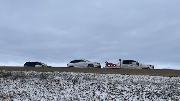 Woman dead after Highway 401 collision in Mississauga