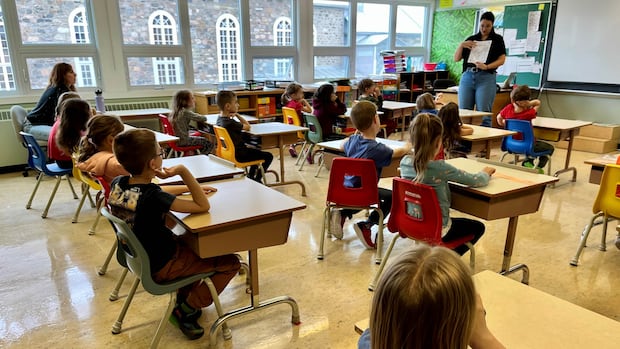 Quebec students return to class as new civility rules come into effect