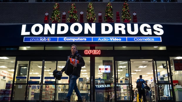 London Drugs in heart of Vancouver's Downtown Eastside to close on Feb. 1