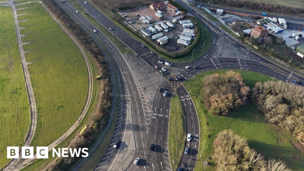 Arrests as emergency responders are hurt in South Benfleet crash
