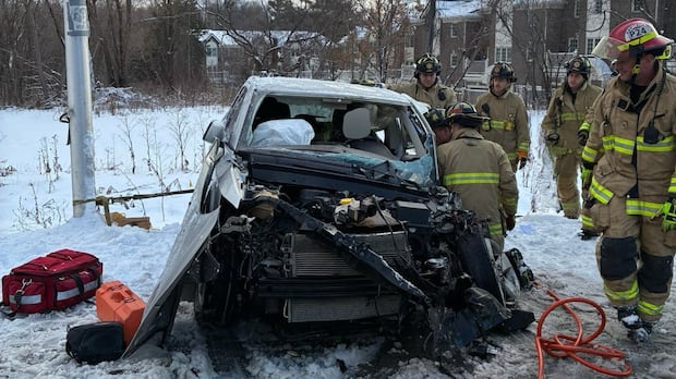 Man critically injured in head-on crash in south Ottawa