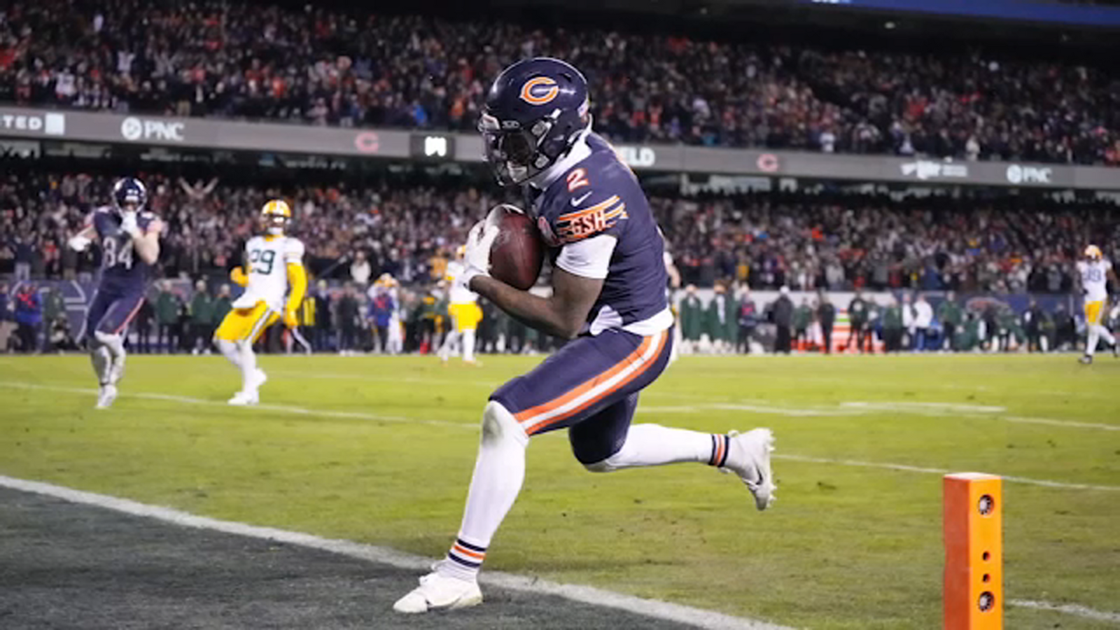 Who won the Bears game? Chicago's Ben Johnson rallies team for playoff win over rival Green Bay Packers