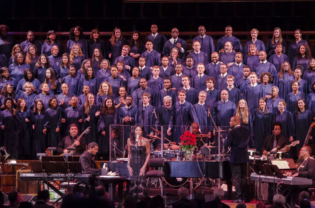 Natalie Cole and music producer Nolan Williams, Jr. with the Let Freedom Ring Celebration Choir at the Kennedy Center in January 2015.