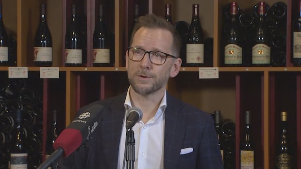 Industry groups call for Alberta to drop new wine tax