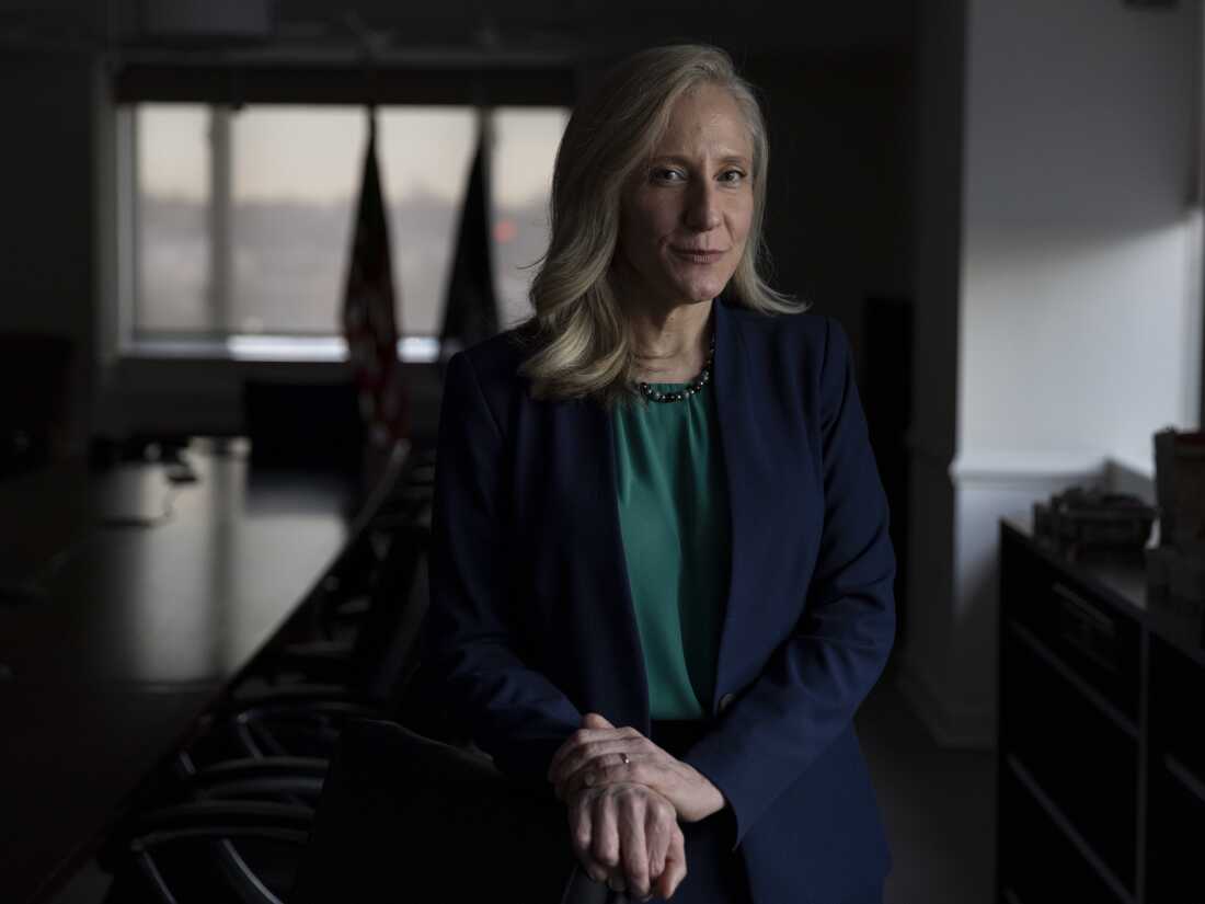 Governor-elect Abigail Spanberger poses for a portrait during an interview in Richmond, Va., on Tuesday, Jan 13, 2026. Spanberger will break decades of tradition during her inauguration on Saturday by not wearing a morning suit worn by many male governors before her.
