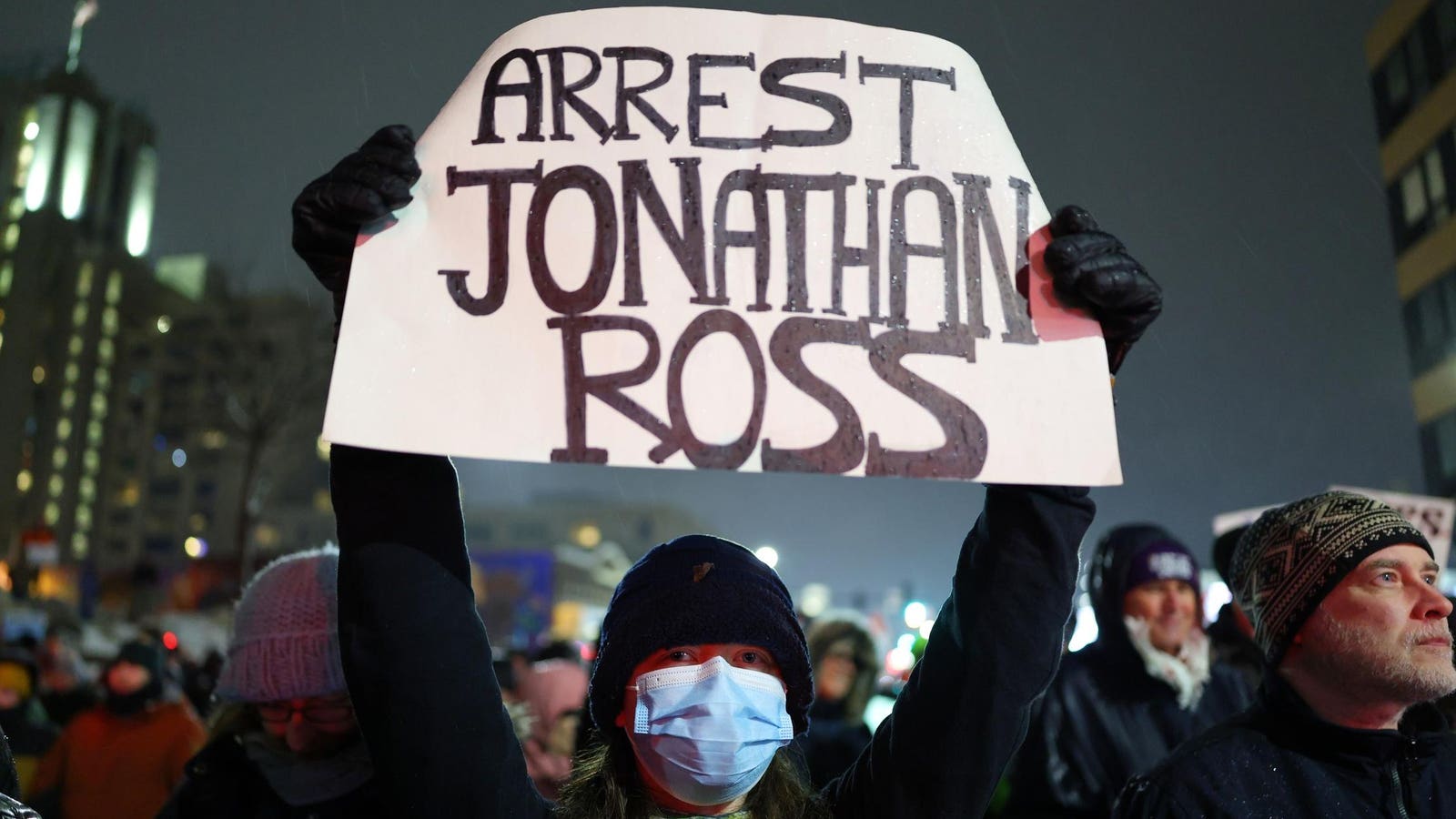 Claims Of ICE Officer’s “Internal Bleeding” Under Heavy Scrutiny