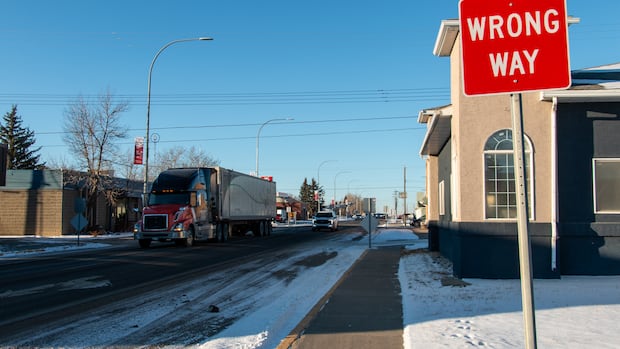 Life on a highway: What it’s like for southern Alberta communities divided by a major thoroughfare