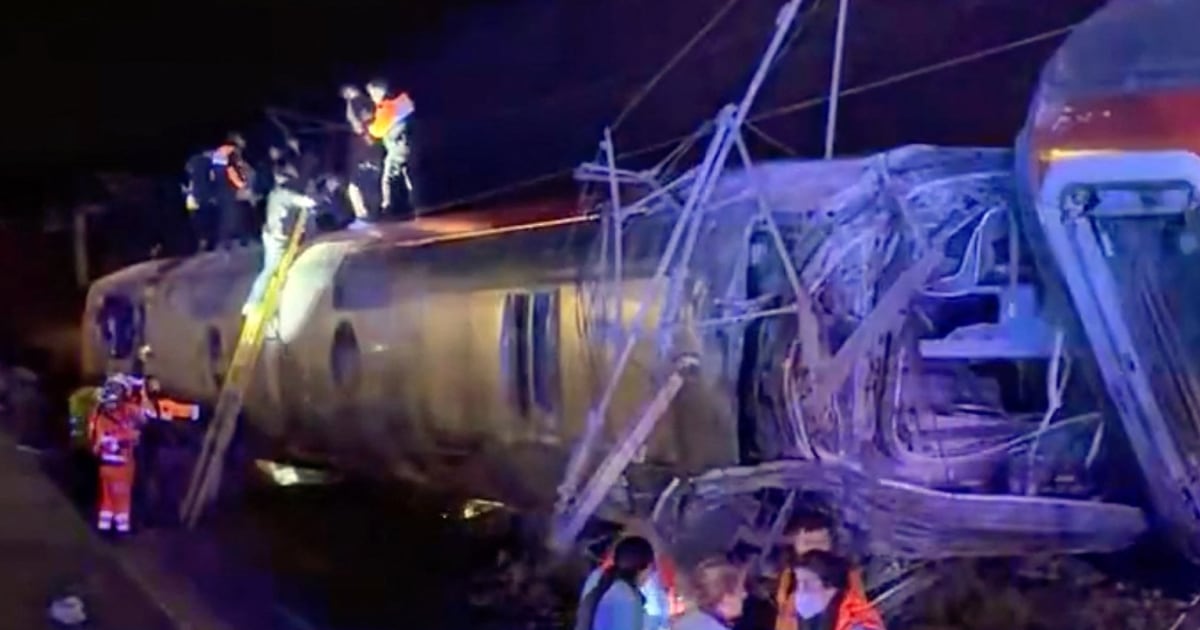 At least 21 dead, dozens injured after high-speed trains collide in Spain