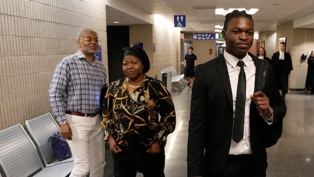 Quebec says police need power to randomly stop people. Can it convince Supreme Court?