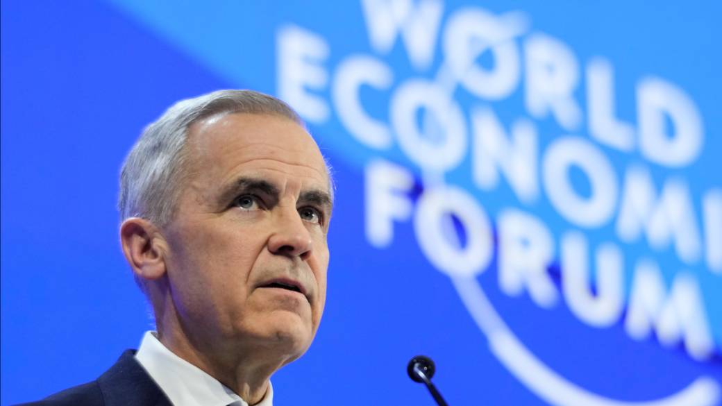 Click to play video: 'Carney says Canada ‘strongly opposes’ tariffs over Greenland, won’t waver on Article 5'