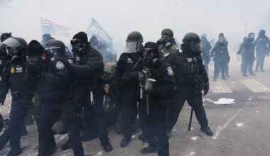 Trump threatens to send troops to Minneapolis