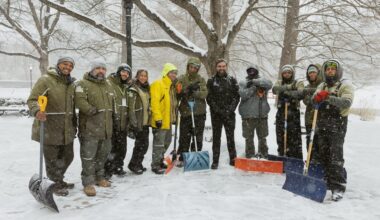 Mayor Mamdani makes it through snowstorm with wintry mix of praise and familiar complaints