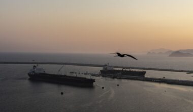 Mexico Shelves Planned Shipment of Oil to Cuba Amid US Tensions - Bloomberg.com