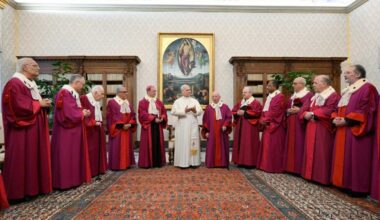 Pope to Roman Rota: Justice and charity find harmony in mystery of God