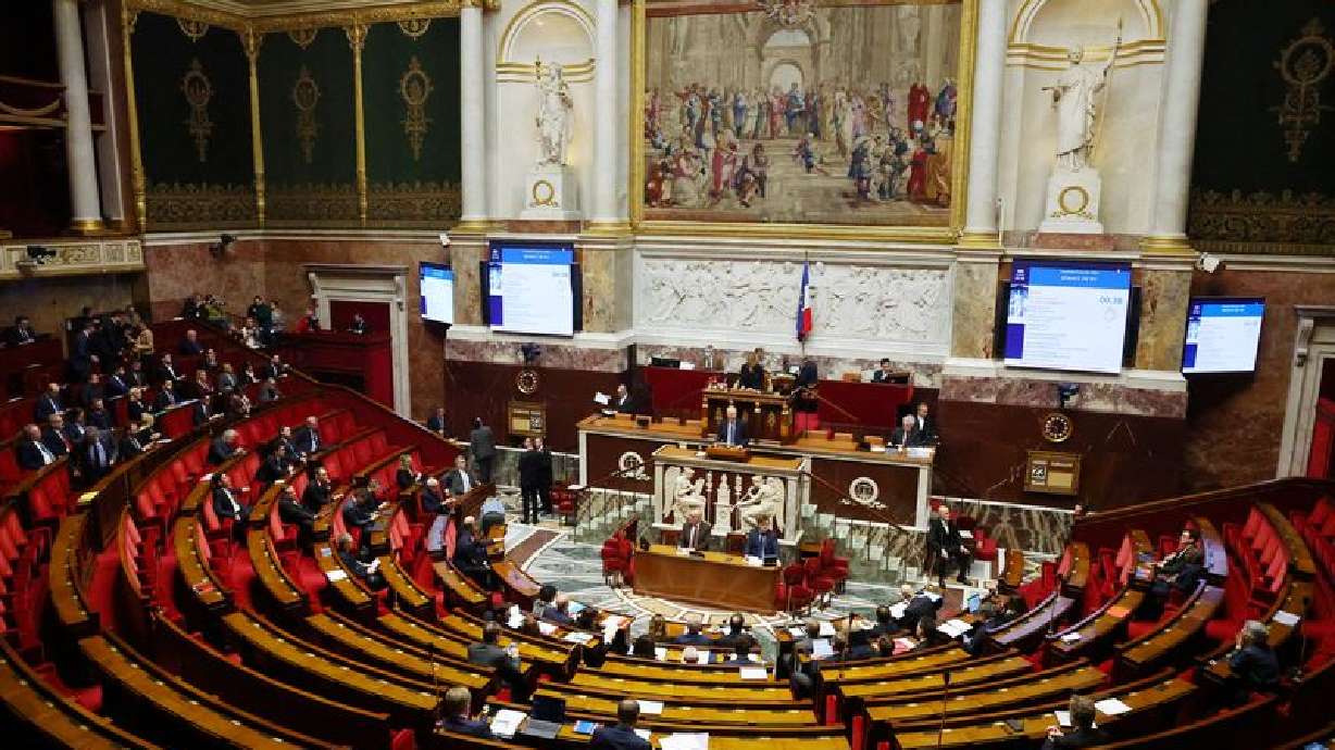 France's National Assembly approves banning under-15s from social media
