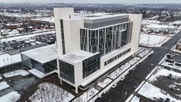 Lawyer alleges Durham Region police violently assaulted her, dragged her to cells in Oshawa courthouse