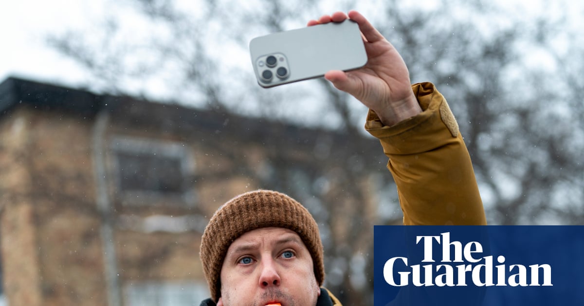 Minneapolis ICE watchers face violence, teargas and arrests. They keep showing up | Minnesota ICE shootings