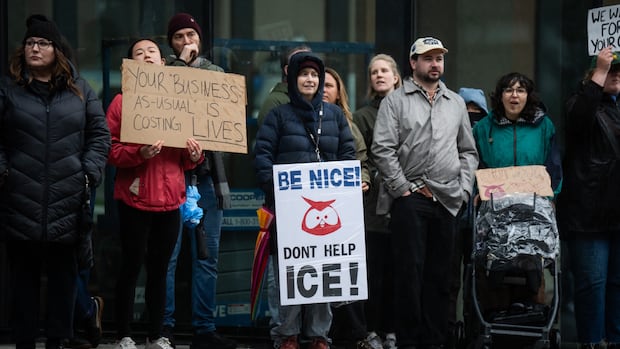 Hundreds in Vancouver protest Hootsuite's contract with U.S. Homeland Security
