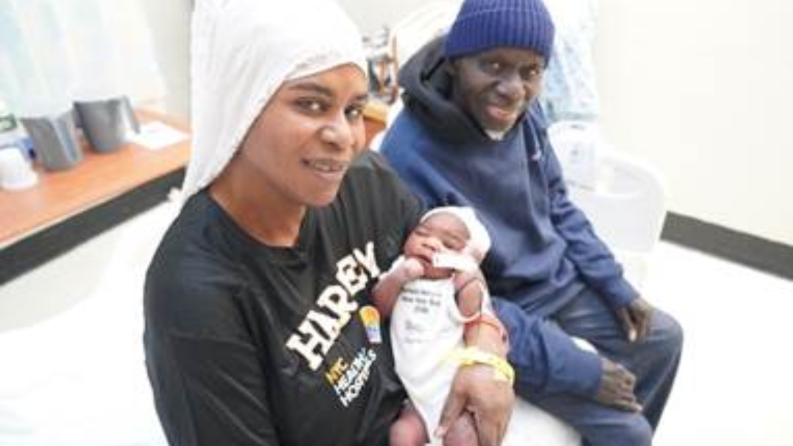 Baby New Year! Couple welcomes baby girl in Harlem at the stroke of midnight