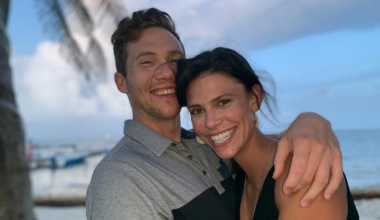 Ohio police search for suspect after dentist, wife found murdered at home