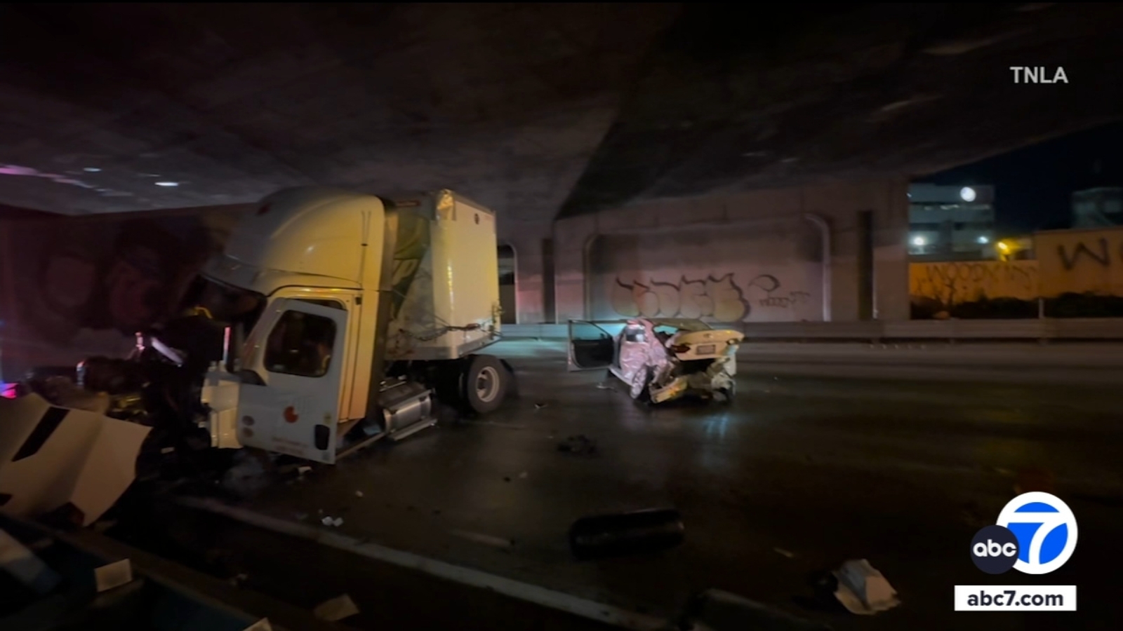 101 Freeway near downtown Los Angeles blocked after semi-truck crash
