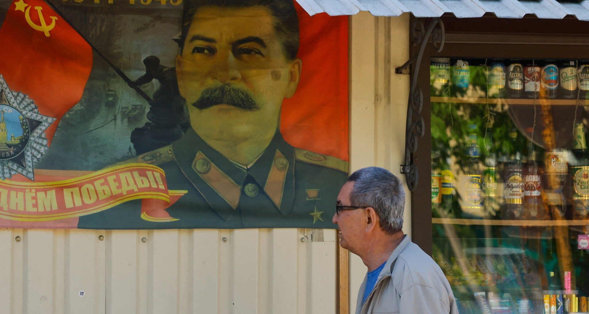 Russia turning occupied Donbas into ‘huge military base to frighten Europe’ | Russia-Ukraine war News