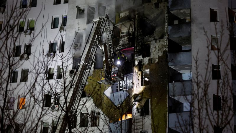 Russia hits Ukraine with hypersonic ballistic missile, strikes kill four in Kyiv, Ukraine authorities say