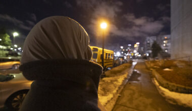 How ‘Mamas of Cedar’ are keeping watch for ICE in Minneapolis