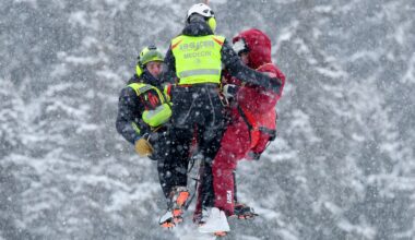 Vonn airlifted to hospital after crash at cancelled final pre-Olympic race | Winter Olympics News