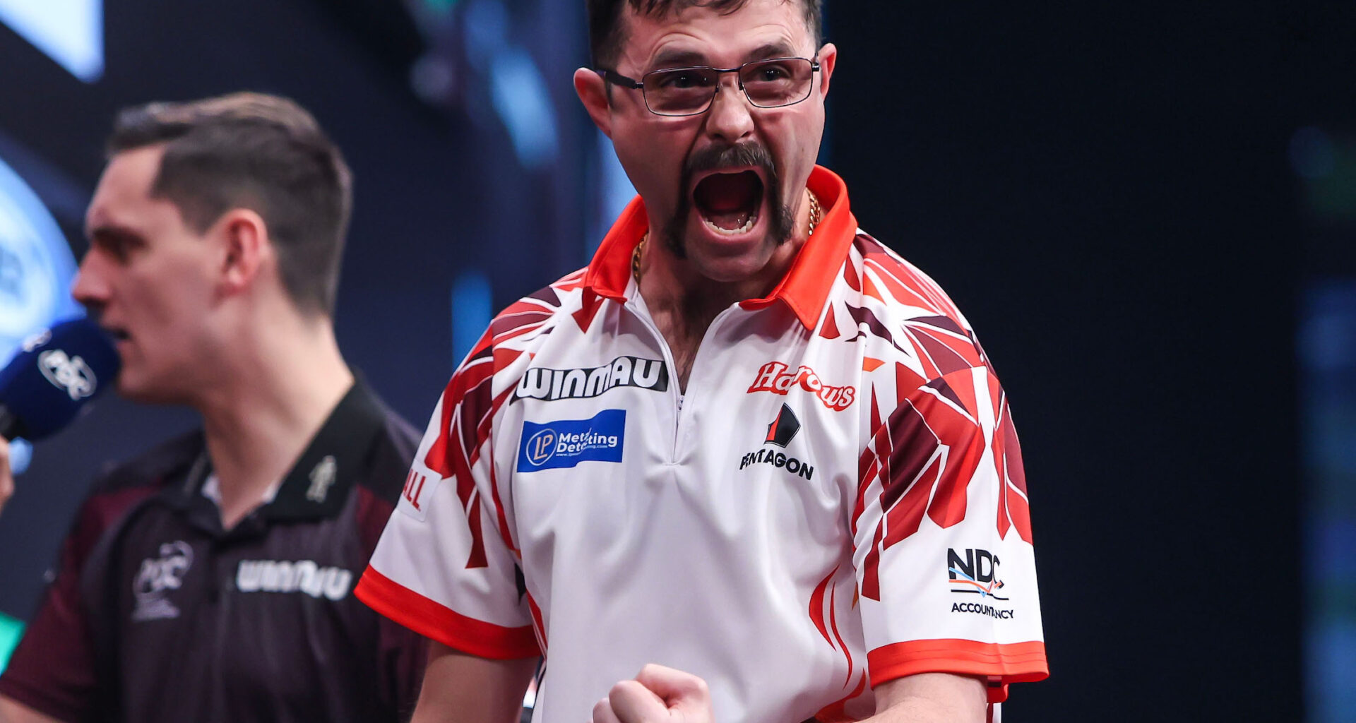 Heta dumps out Van Gerwen as Price shines on night one of World Masters