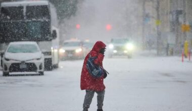 Nearly 200 collisions reported as winter storm paralyzes Ontario roads